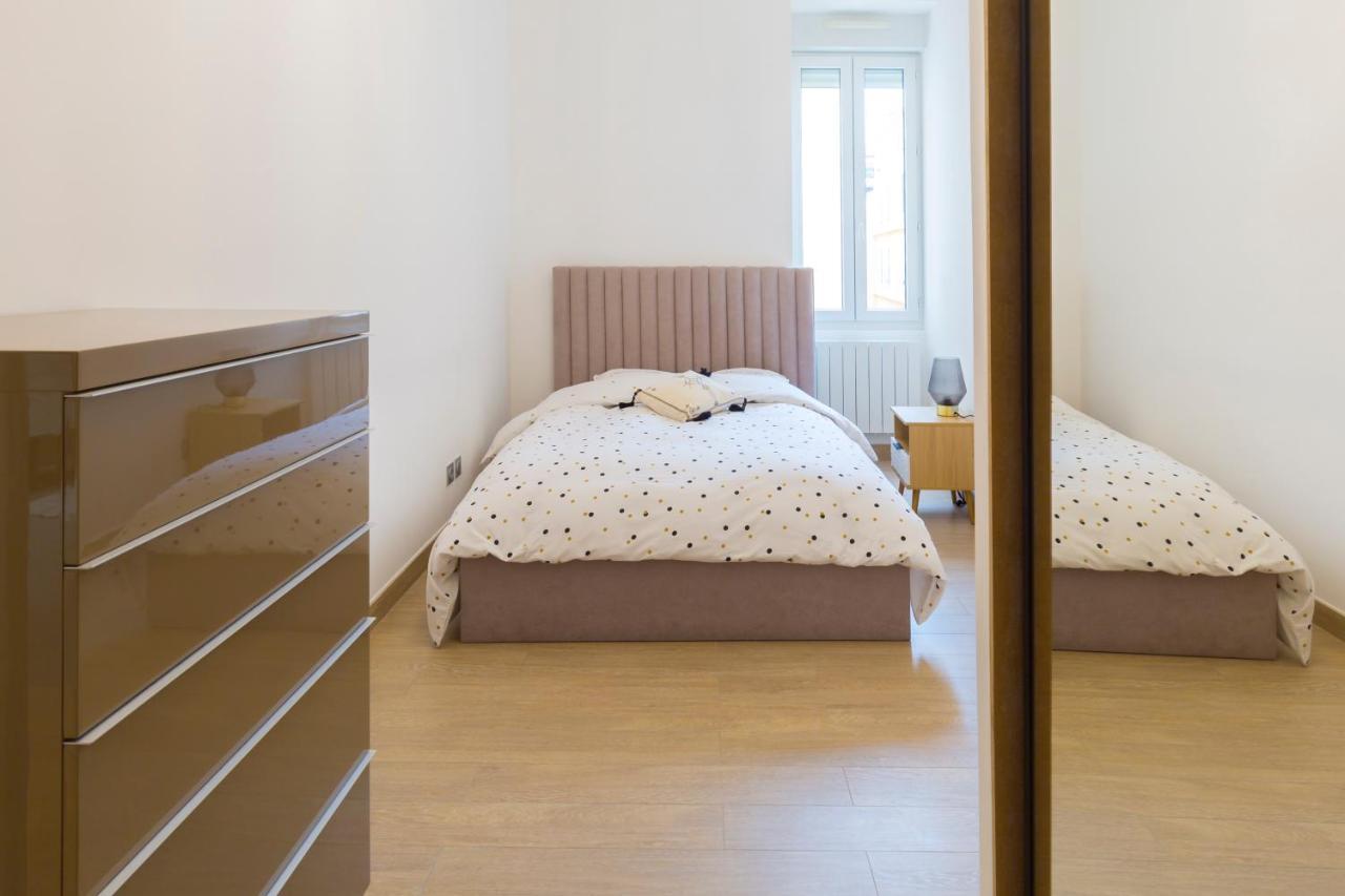 Apartment Jardin Des Muses - 2 Pieces - Parking Carre D'or Menton